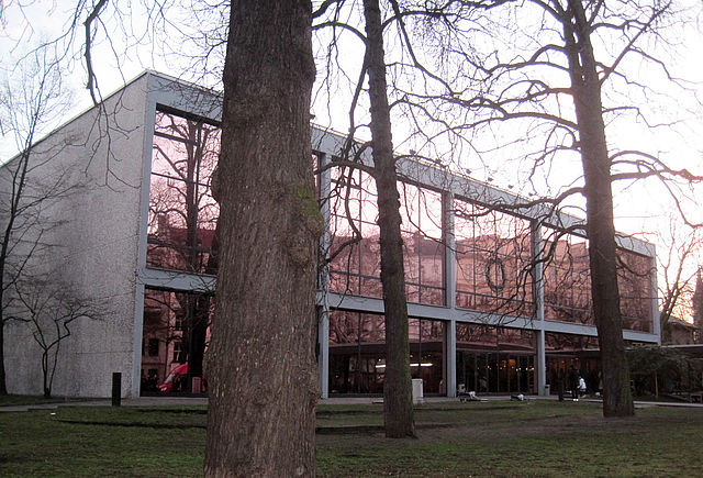 Berliner Festspiele – Palast der Republik . Kunst, Diskurs & Parlament 