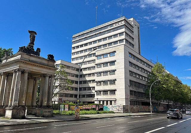 Potsdamer Straße 186, am Kleistpark, 10783 Berlin
