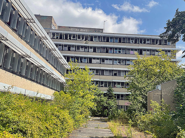 Hobrechtsfelder Chaussee 96-98, 13125 Berlin-Pankow